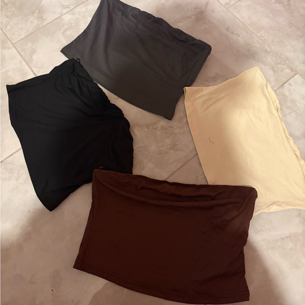 Set of 4 tube tops (crop)
